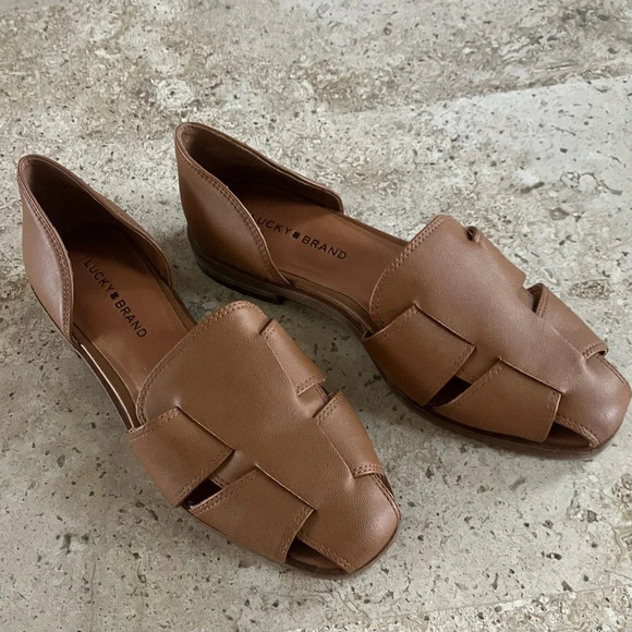 NWOB Lucky Brand Danuka Woven Tan Flat - Picture 2 of 5